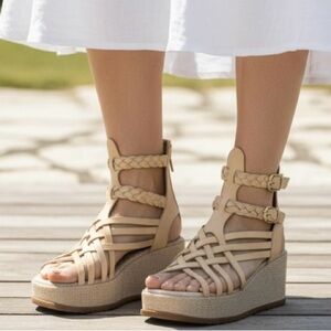 Sam Edelman Beige Braided Gladiator Platform Sandals NWOT